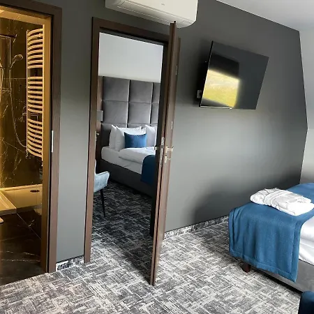 Korona & Wellness Hotel