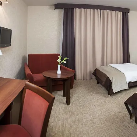 Korona & Wellness 4*